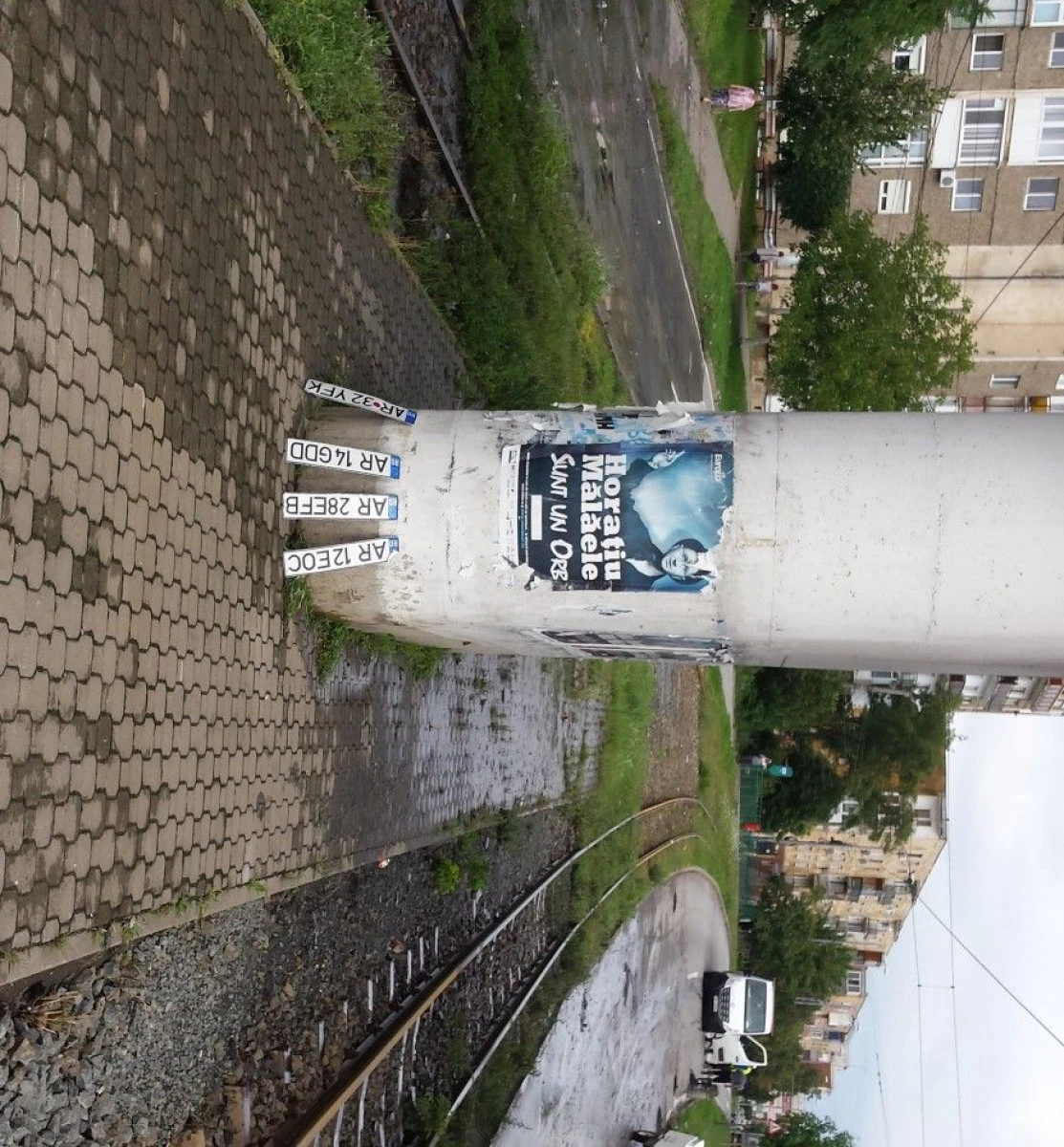 EXCLUSIV: MONUMENT RIDICAT IN CINSTEA „EROILOR“ CAZUTI LA PASAJUL MICALACA