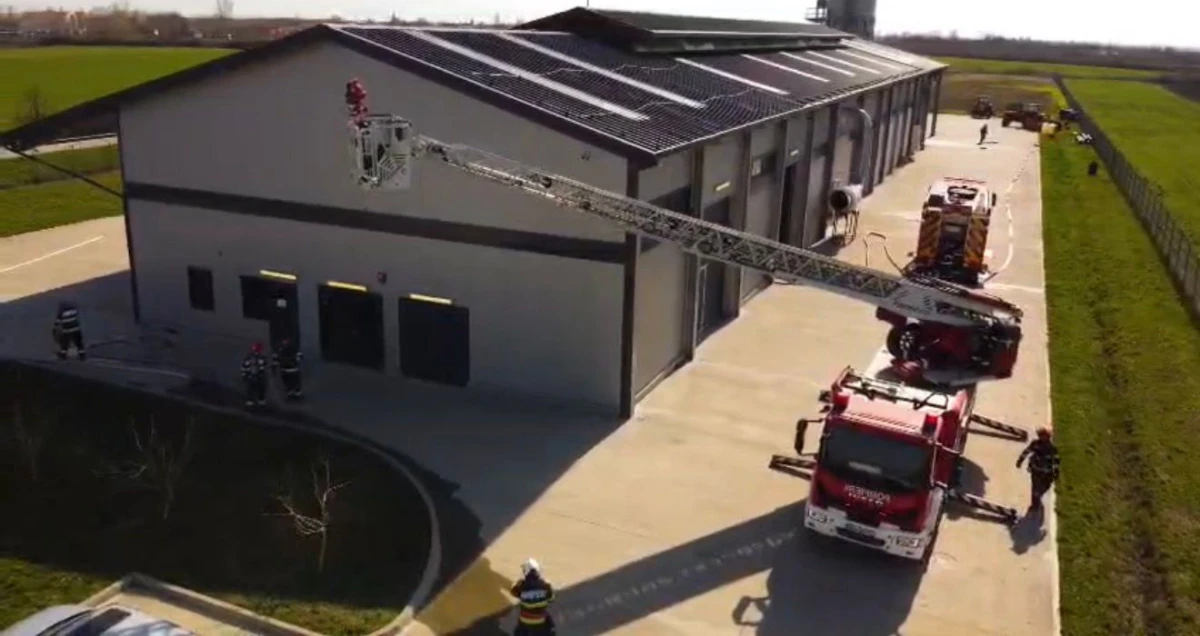 Exercițiu de amploare al pompierilor la Zerind. Simulare de incendiu într-o unitate de panificație