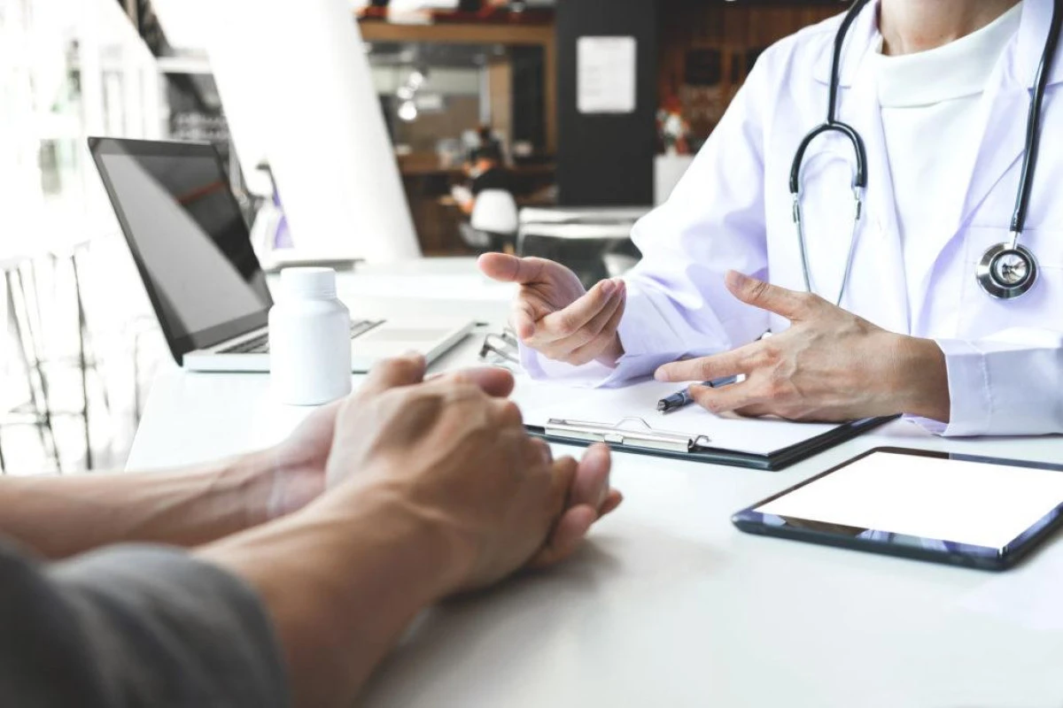 FABC solicită intervenția Avocatului Poporului privind neplata primei zile de concediu medical