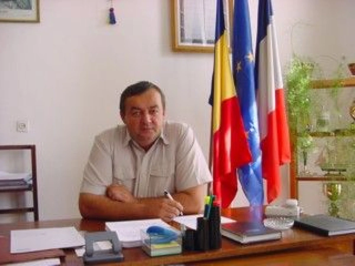 FALCA DISTRUGE PDL ARAD: PRIMARUL DE LA BOCSIG A TRECUT LA PSD CU TOATA ORGANIZATIA