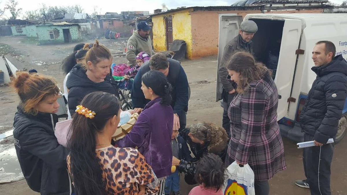Familiile defavorizate din zona Mărului, beneficiare ale acțiunii ”Fii responsabil!”
