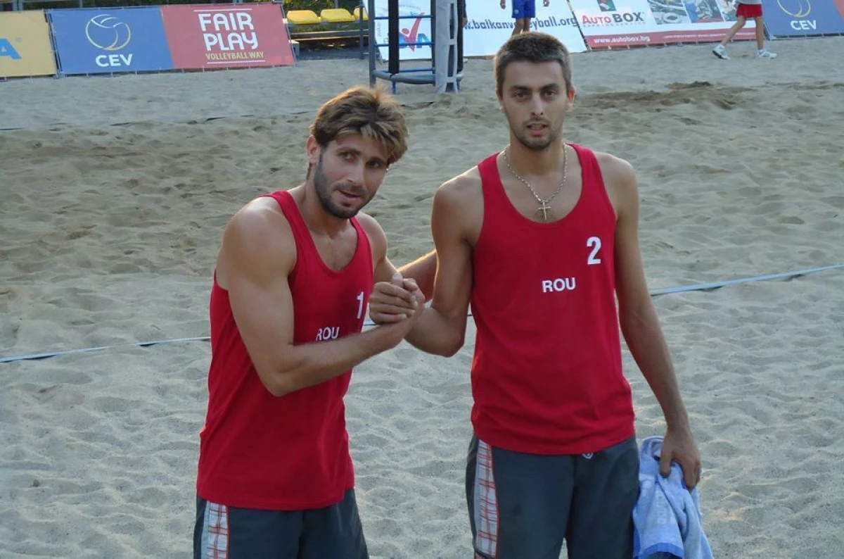 FAN ARAD ARE PATRU JUCĂTORI LA BALCANIADA DE VOLEI PE PLAJĂ