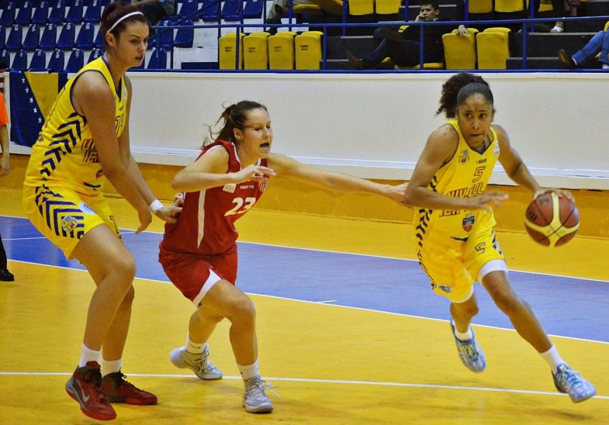 FARA EMOTII: UNIV.GOLDIS ICIM - CSM SATU MARE 89-62
