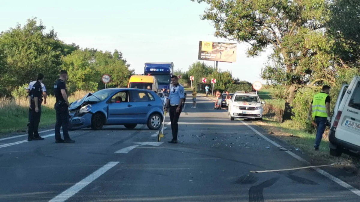 Fără permis de conducere, a făcut accident pe DN7, la Pecica