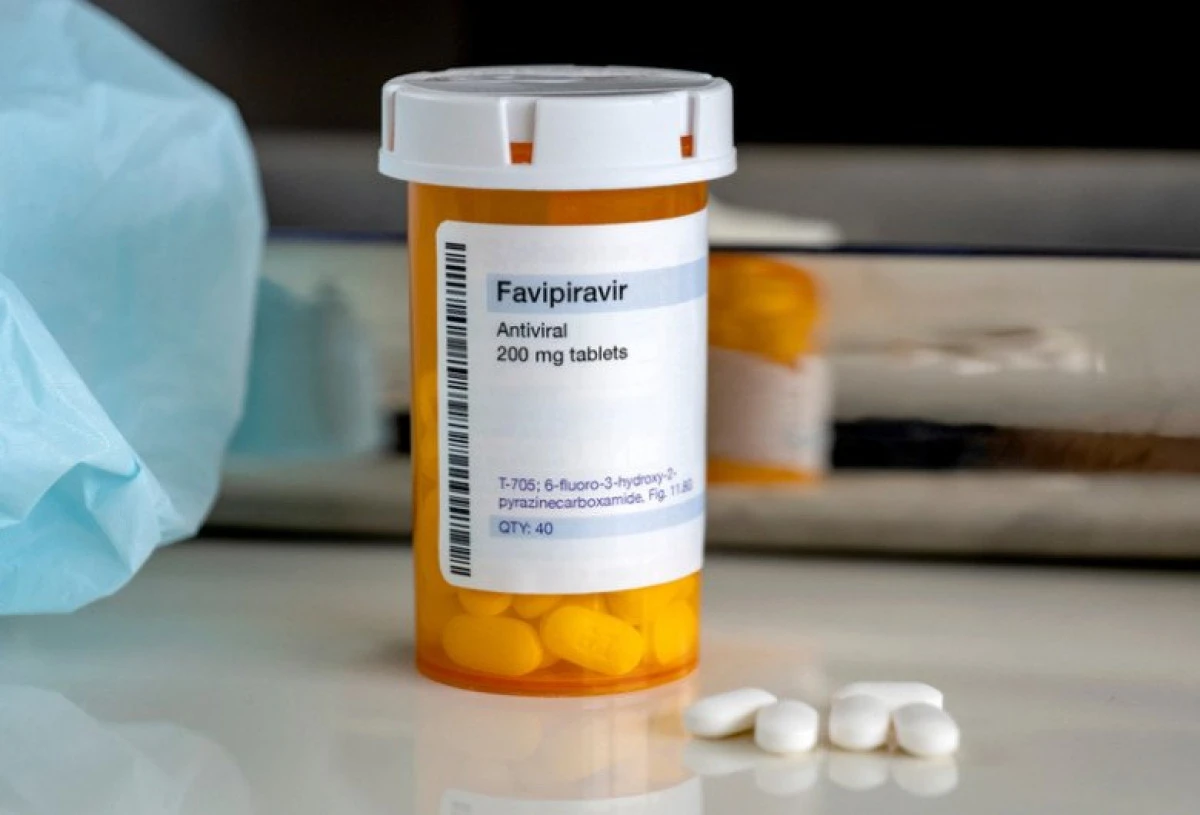 Favipiravir, medicamentul care tratează gripa și coronavirusul, ajunge în România