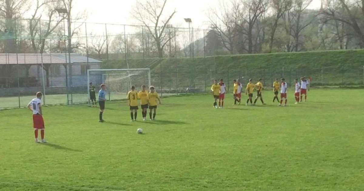 FAVORITELE AU CUVÂNTUL. PROGRAMUL ETAPEI ÎN LIGA 4 ARAD