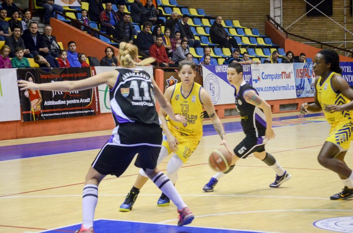 FAVORITELE S-AU IMPUS IN PRIMELE MECIURI DIN PLAY-OFF-UL LIGII NATIONALE DE BASCHET