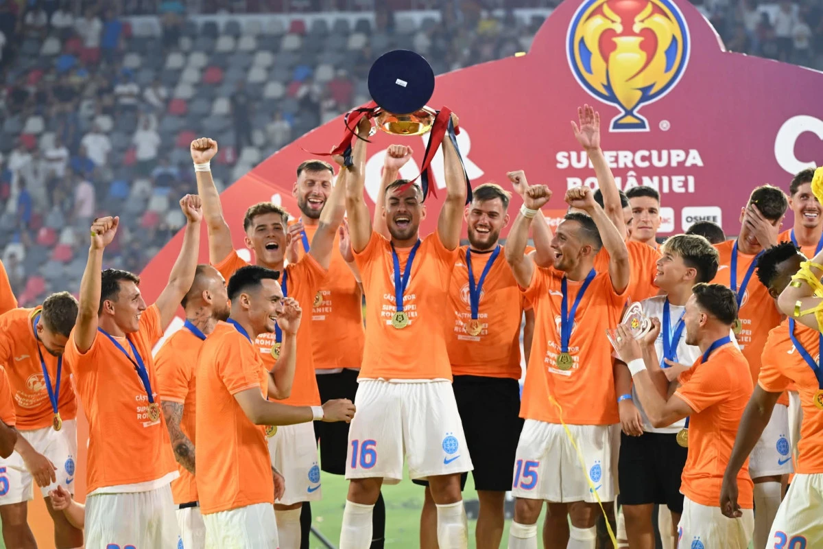 FCSB a pus mâna și pe Supercupa României