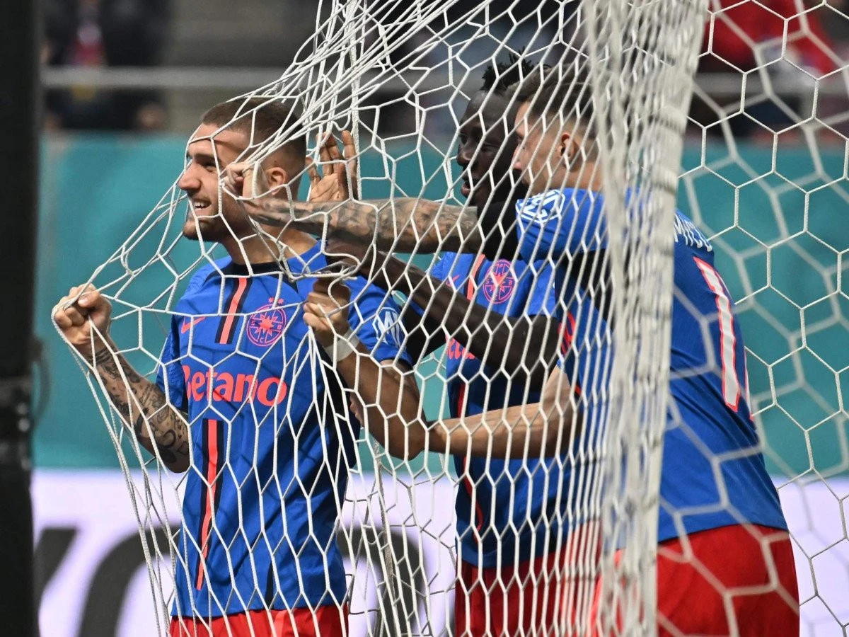 FCSB îi bate pe danezi și face un pas mare spre primăvara europeană