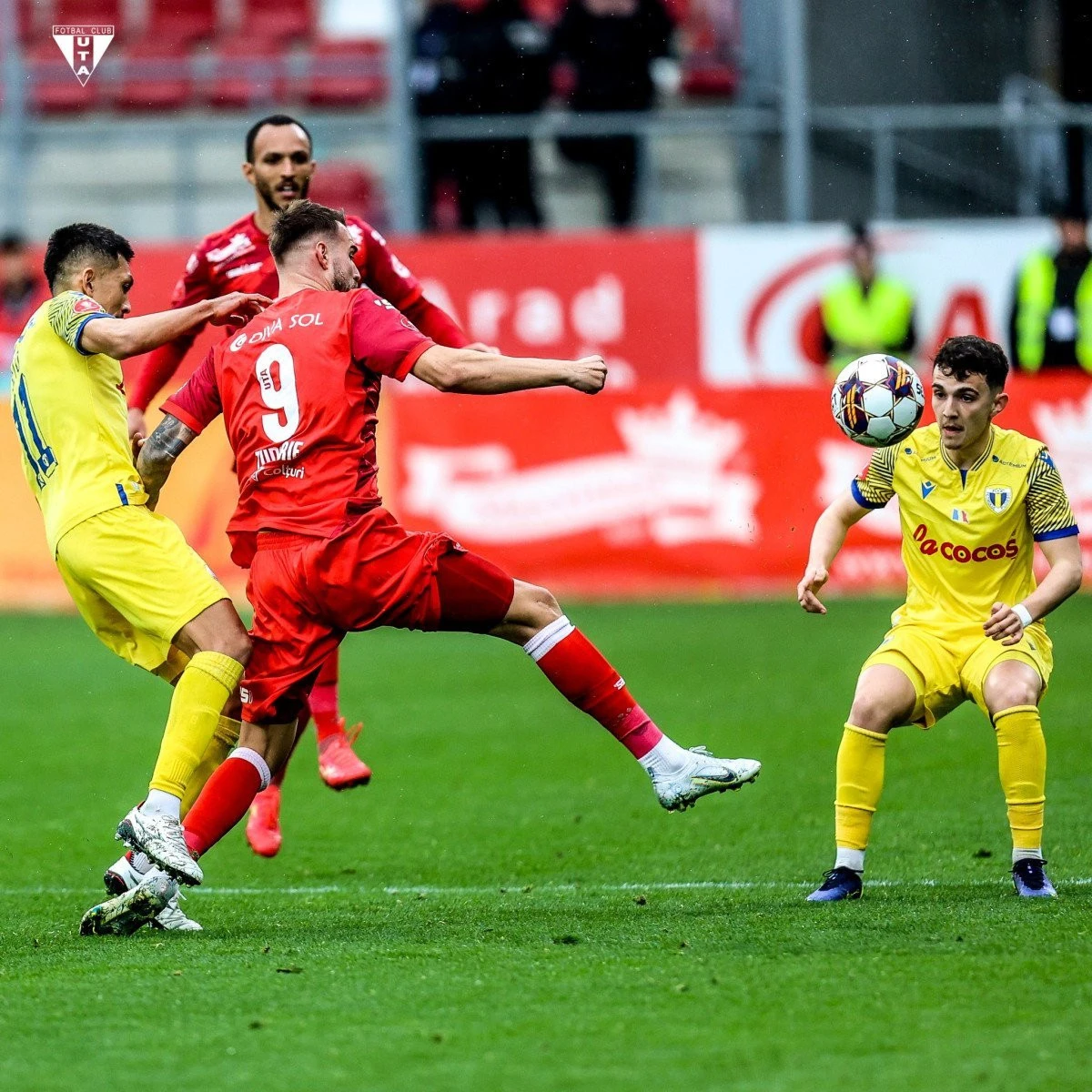 FCSB profită de eșecul Rapidului, iar remiza din Secuime o avantajează pe UTA!