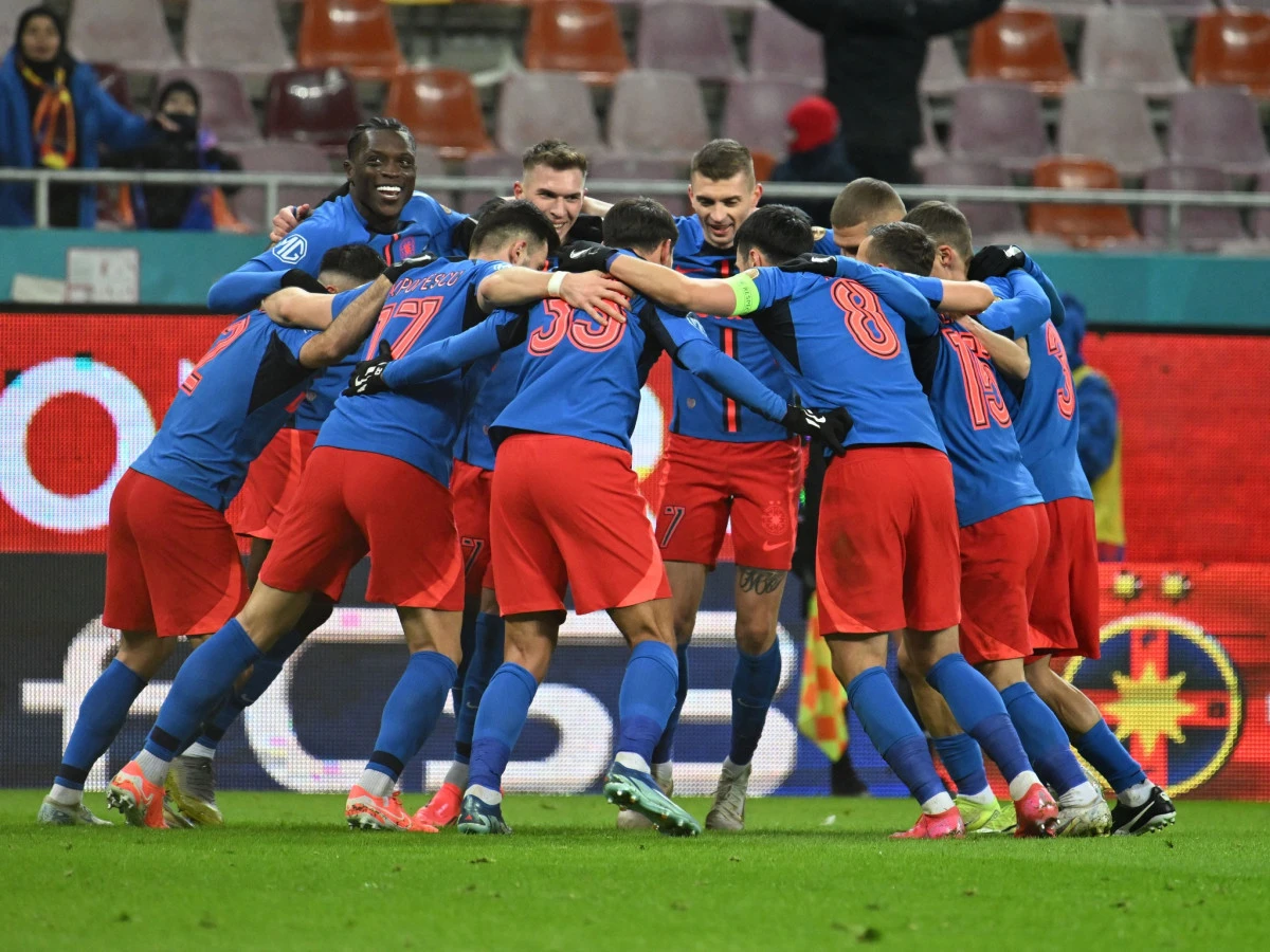 FCSB profită de surpriza de pe Cluj Arena și trece lider în SuperLiga