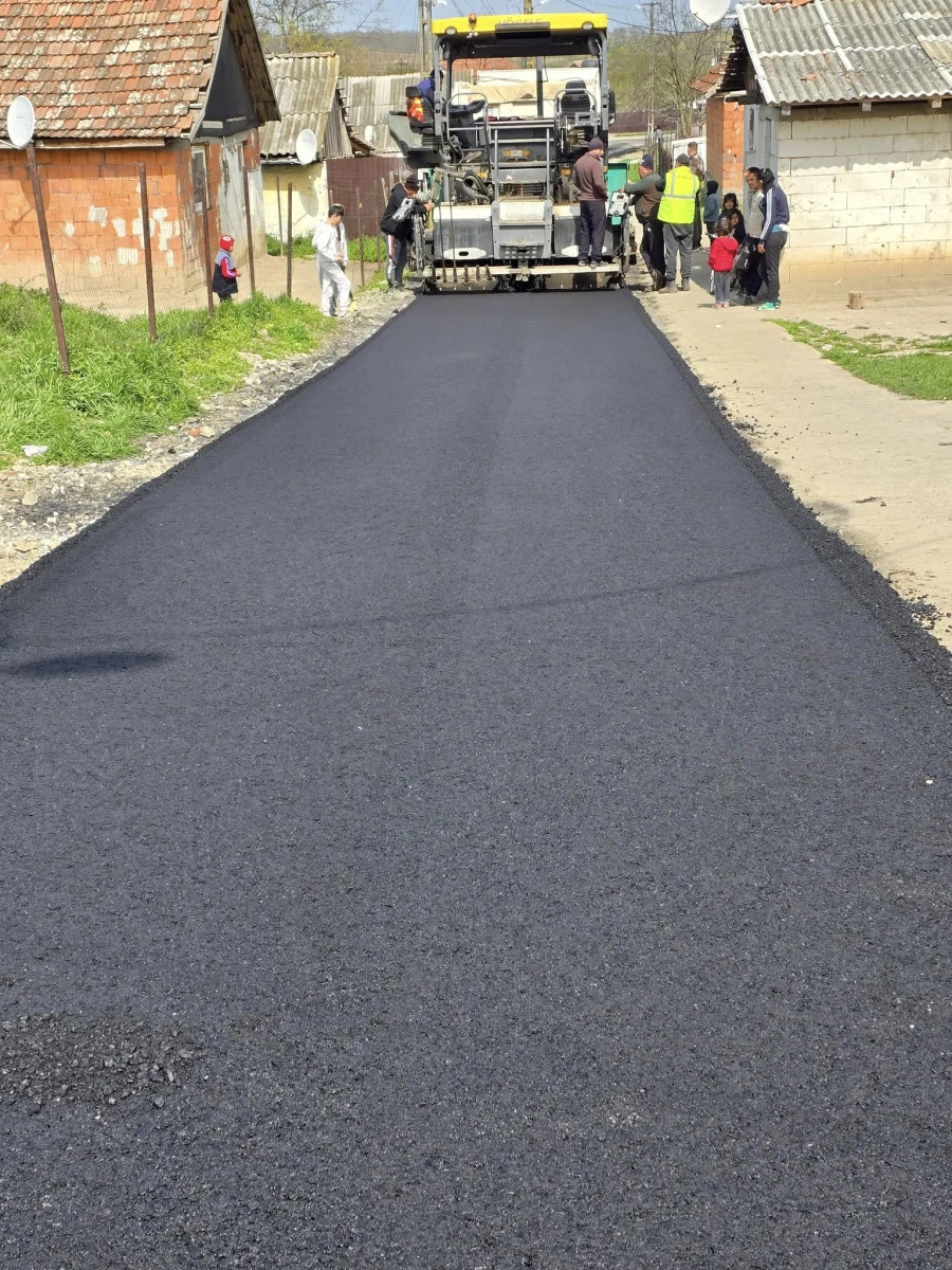 Felnac, printre puținele comune din județul Arad cu toate străzile asfaltate. Proiectul din zona industrială a fost finalizat