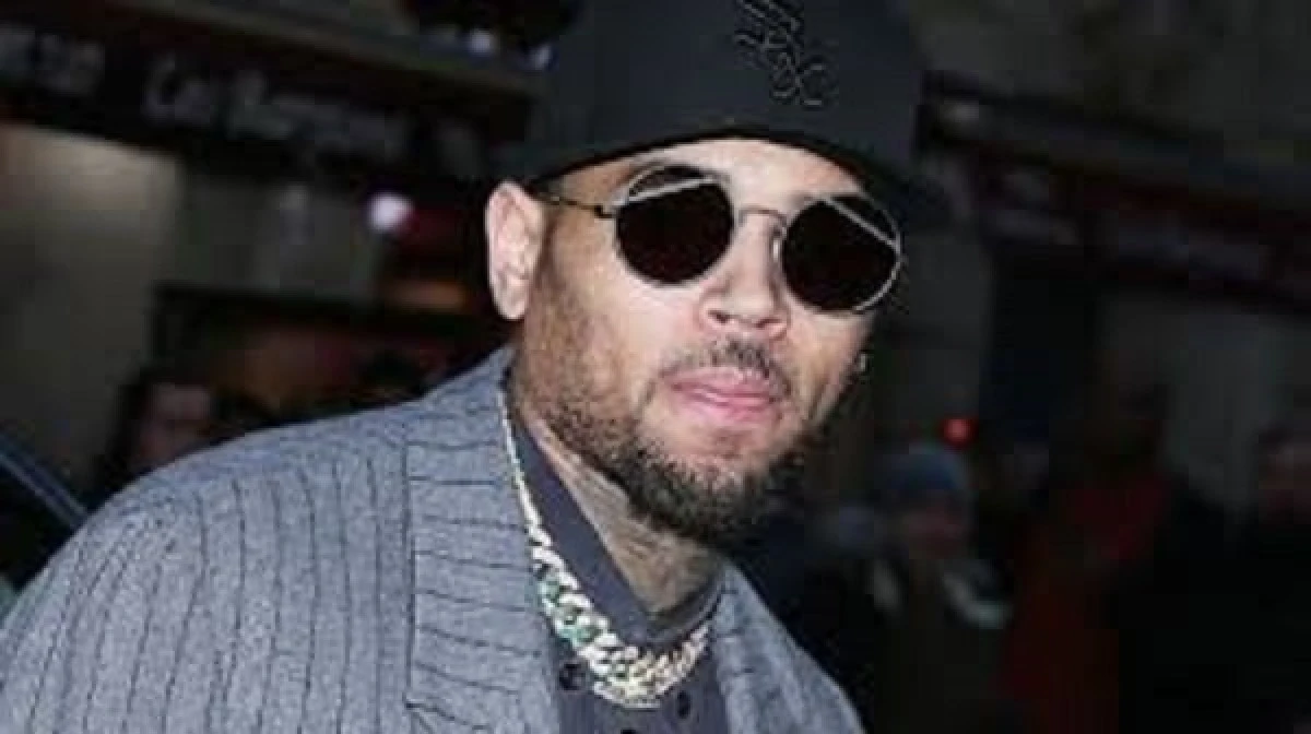 Femeia care l-a acuzat pe Chris Brown de viol, dată în judecată