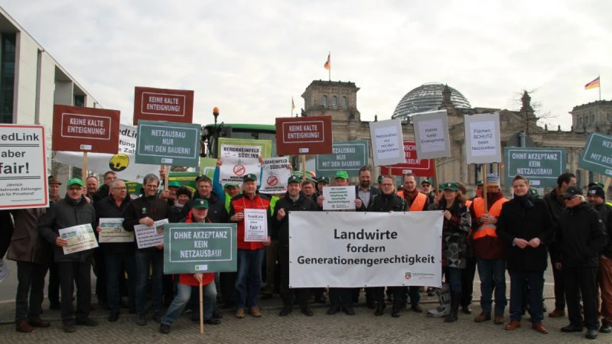 Fermierii germani protestează împotriva extinderii rețelei de energie verde