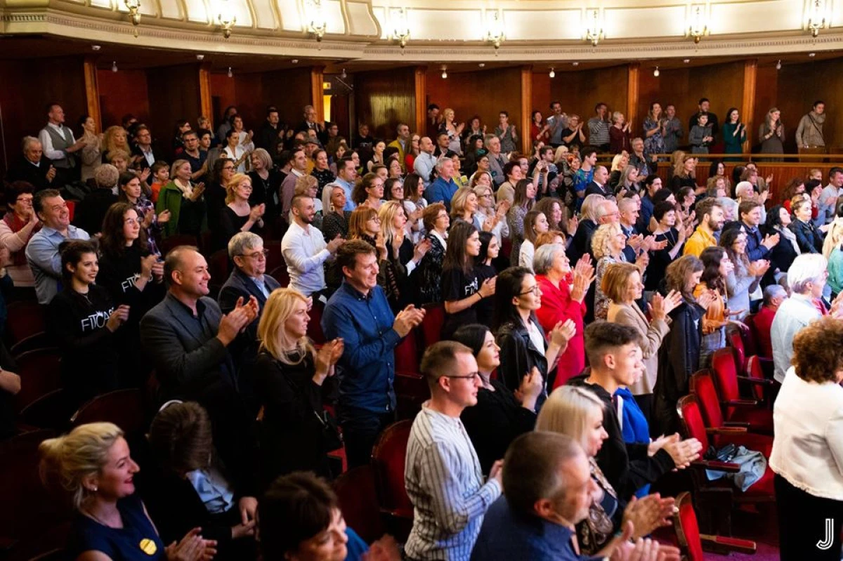 Festivalul Internațional de Teatru Clasic de la Arad sau despre bucuriile unui sfert de veac