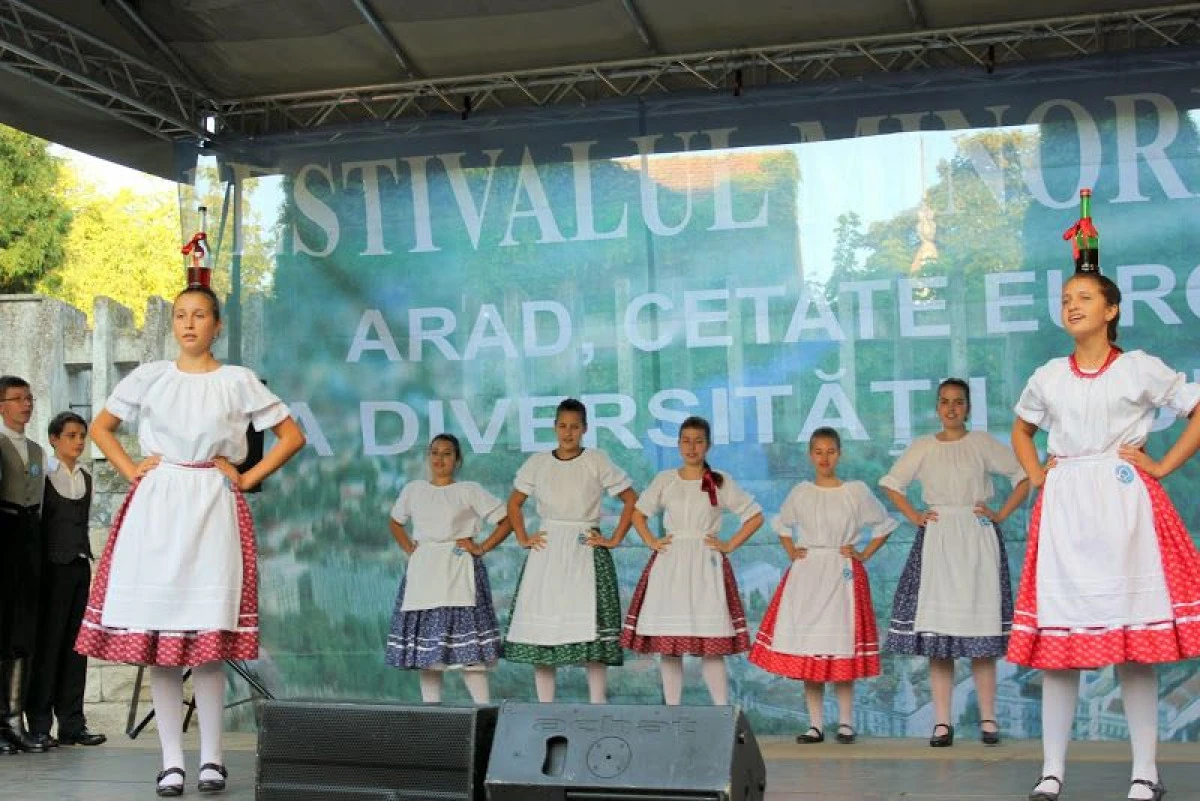 FESTIVALUL MINORITATILOR LA ARAD A AJUNS LA EDITIA A -X-A