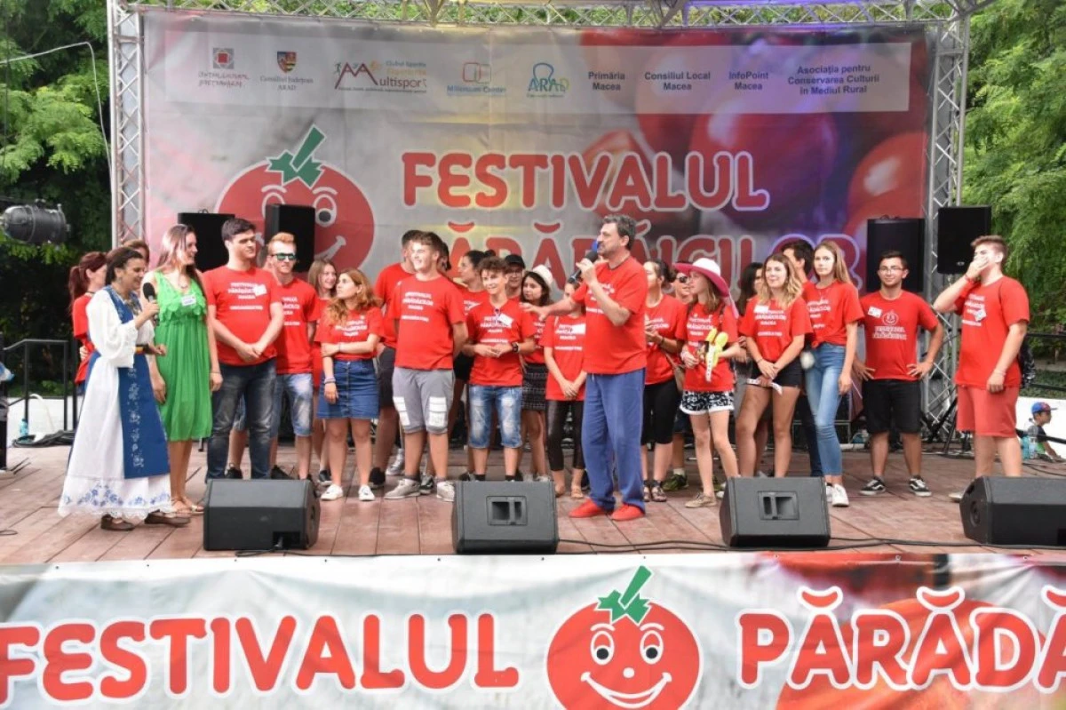 „Festivalul Părădăicilor” de la Macea a bifat cu succes a IX-a ediţie