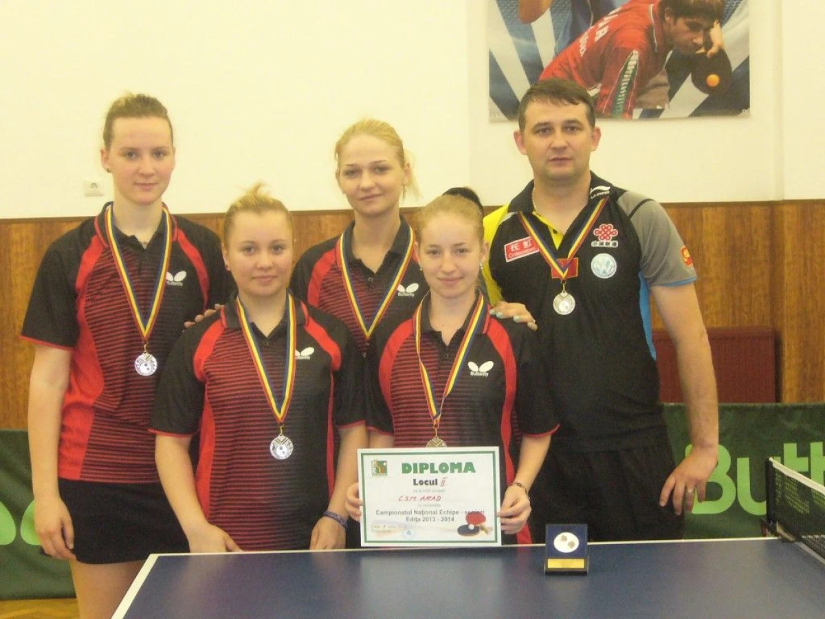 FETELE DE LA CSM ARAD SUNT VICECAMPIOANELE ROMANIEI LA TENIS DE MASA! (FOTO)