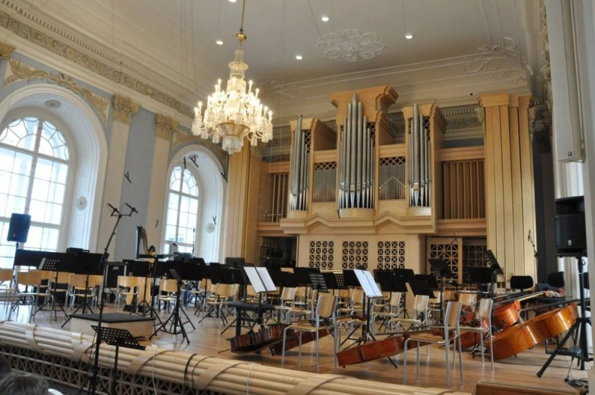 FILARMONICA DE STAT ARAD, ALEASA SA REPREZINTE ROMANIA LA PRAGA