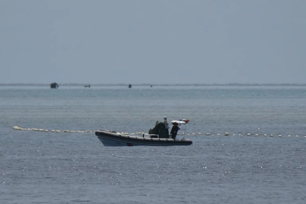Filipine înlătură barierele plutitoare instalate de China