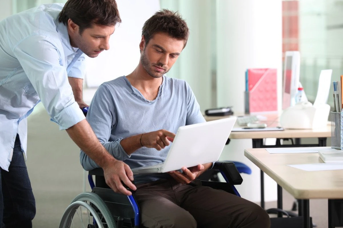Firmele, taxate dacă nu vor angaja și persoane cu handicap