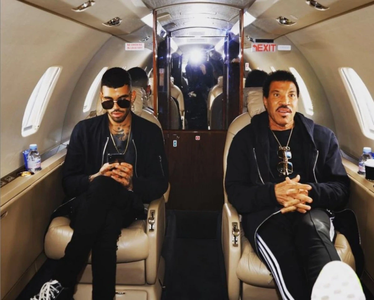 Fiul lui Lionel Richie, arestat pe aeroportul Heathrow din Londra