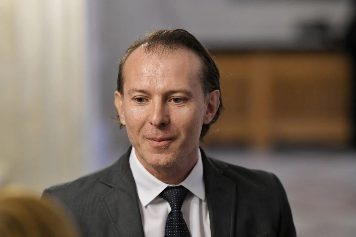Florin Cîţu şi-a anunţat demisia din funcţia de preşedinte al PNL