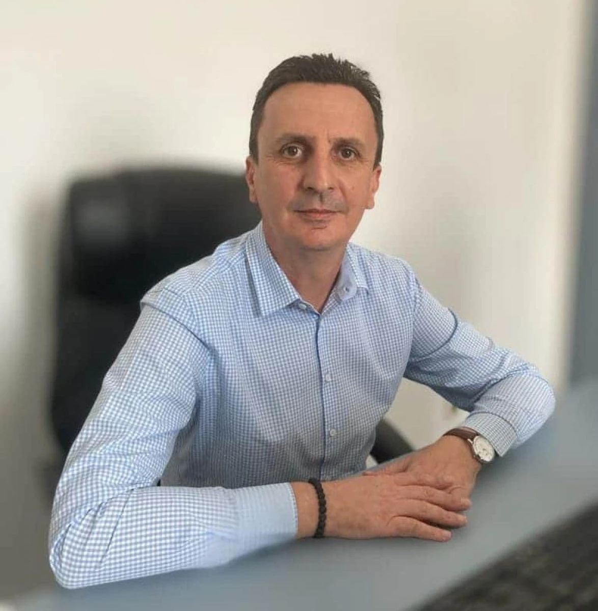 Florin Tripa: Este criminală decizia Guvernului de a trimite dascălii la școală fără măști de protecție