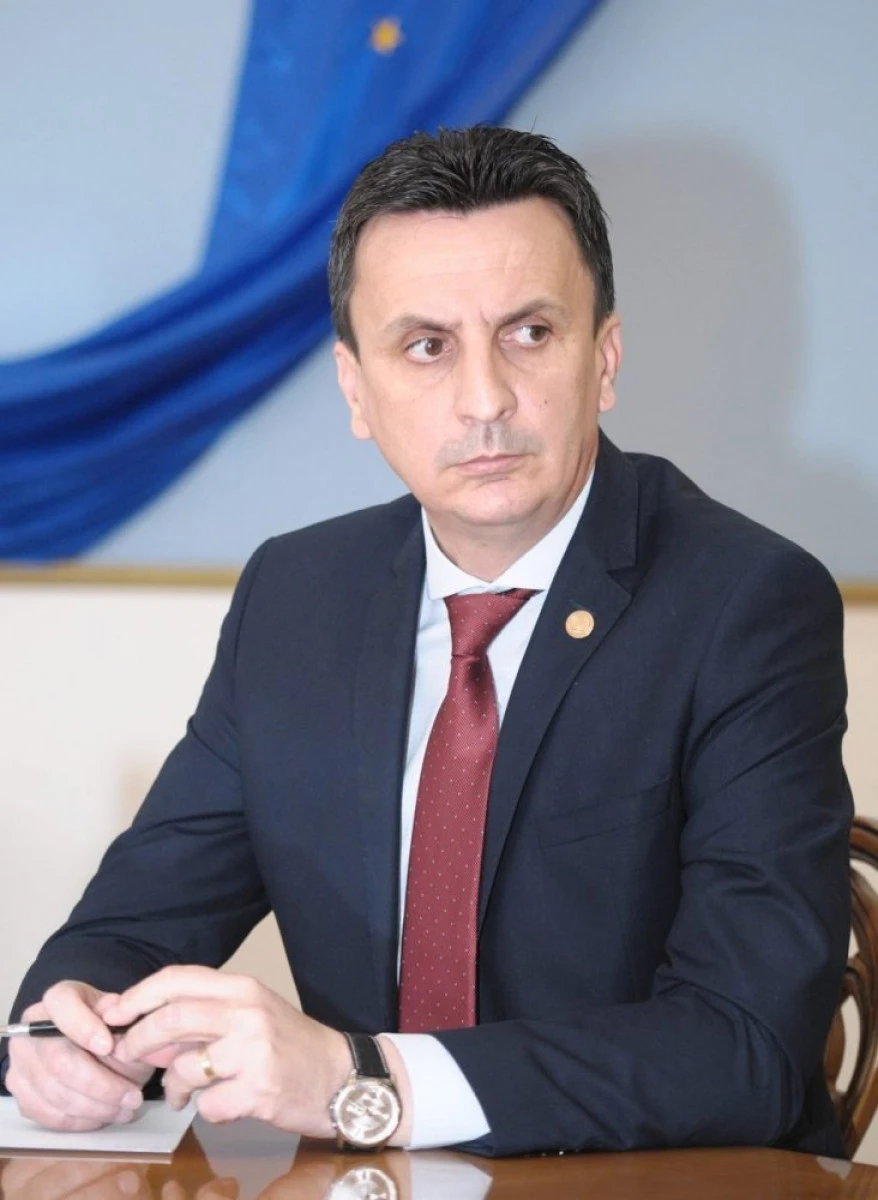 Florin Tripa: „Iustin Cionca dovedeşte, din nou, că este cel mai slab preşedinte pe care l-a avut CJ Arad”