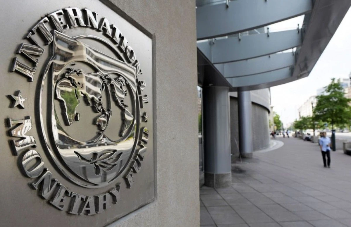 FMI: ROMANIA SE MENTINE VULNERABILA LA SOCURI EXTERNE