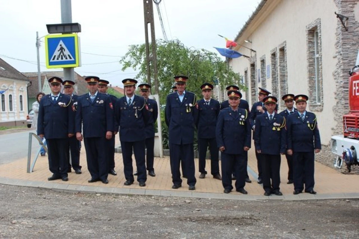 Formația Civilă de Pompieri Voluntari din Zăbrani sărbătorește 140 de ani de la înființare