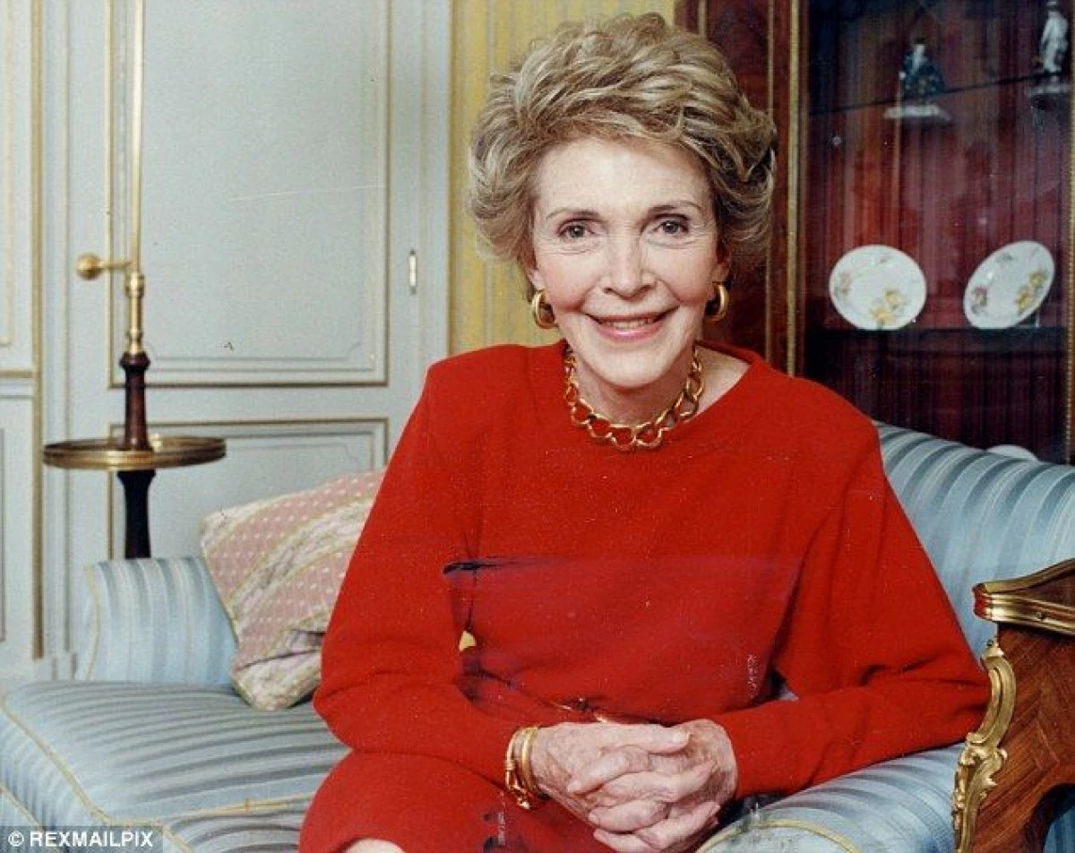 FOSTA PRIMA DOAMNA A SUA NANCY REAGAN A DECEDAT LA VARSTA DE 94 DE ANI