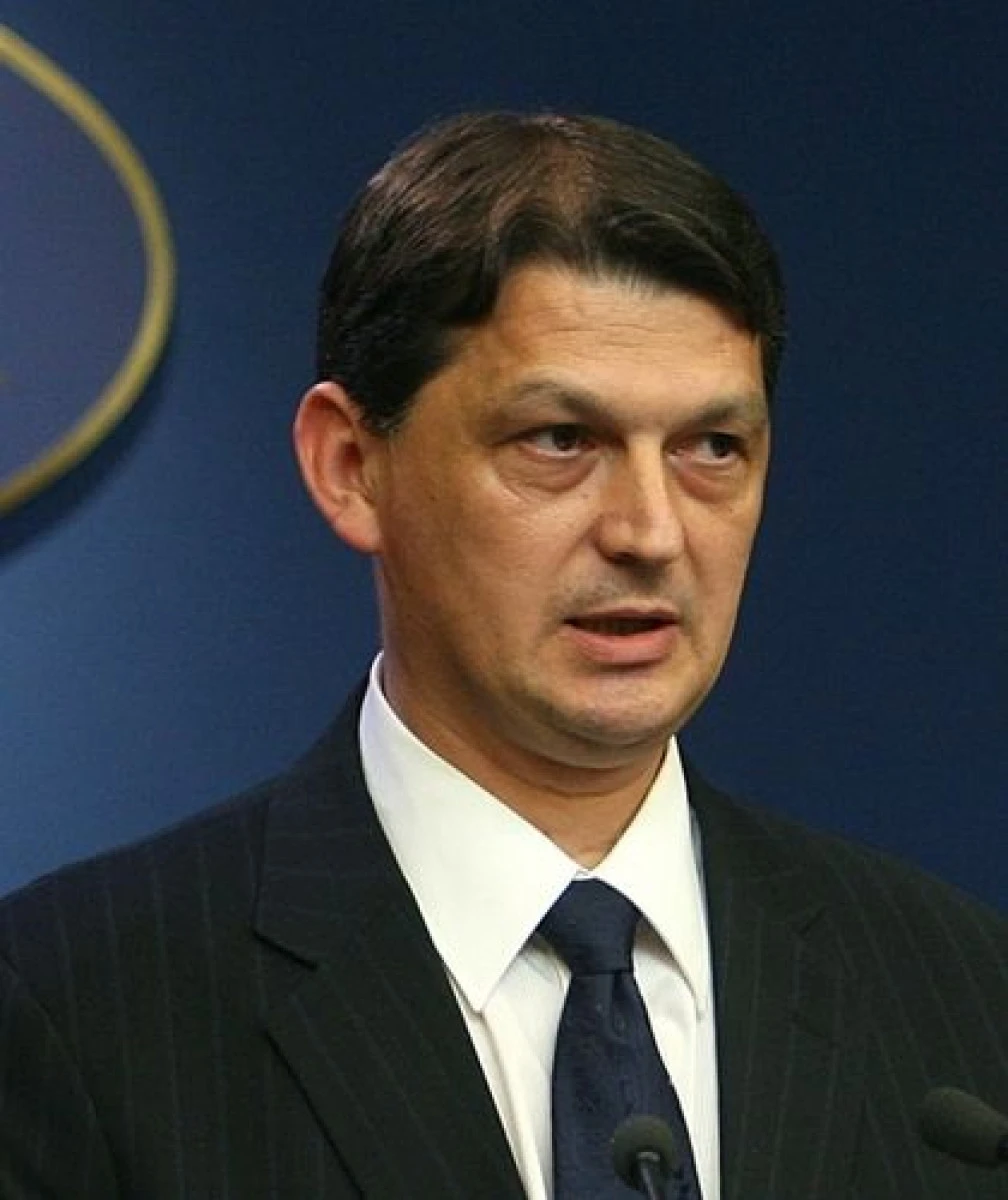 FOSTUL CONSILIER PREZIDENTIAL GABRIEL BERCA ESTE AUDIAT LA DNA BACAU