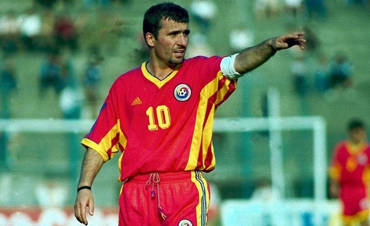 FOSTUL MARE FOTBALIST GHEORGHE HAGI VA PRIMI PREMIUL GOLDEN FOOT