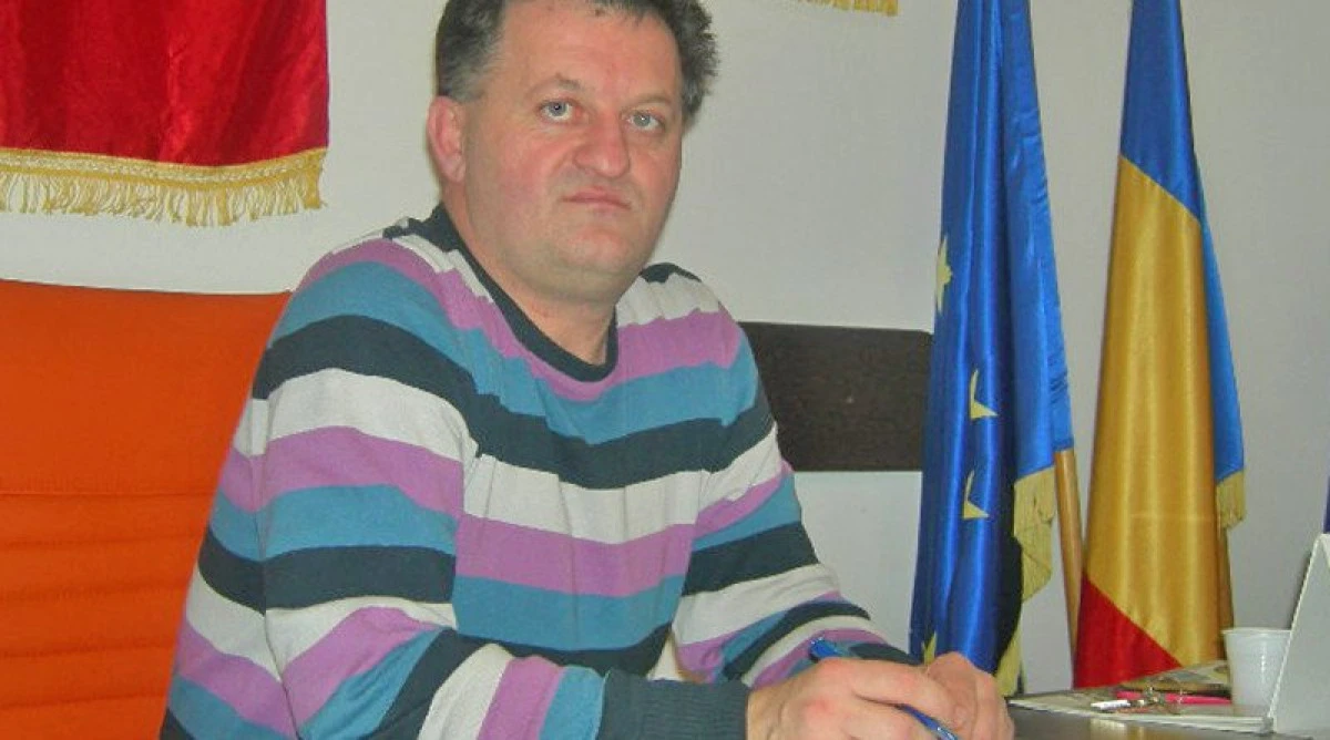 Fostul primar Aurel Radiţa a fost ridicat de procurori. La mijloc sunt 10 miliarde