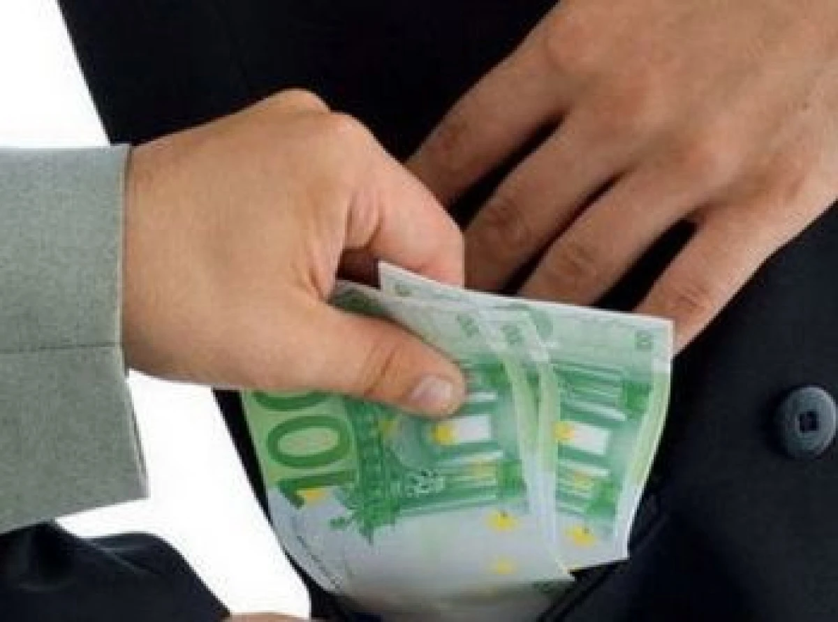 FOSTUL SEF AL POLITIEI DE FRONTIERA SIRET, RETINUT PENTRU LUARE DE MITA