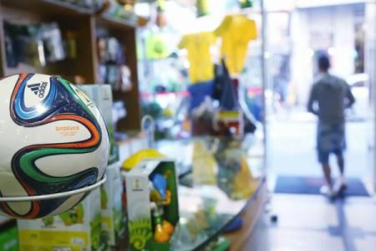 FOTBAL - CM 2014: UN BILET LA FINALA DE PE MARACANA SE VINDE "LA NEGRU" CU 5.000 DE DOLARI