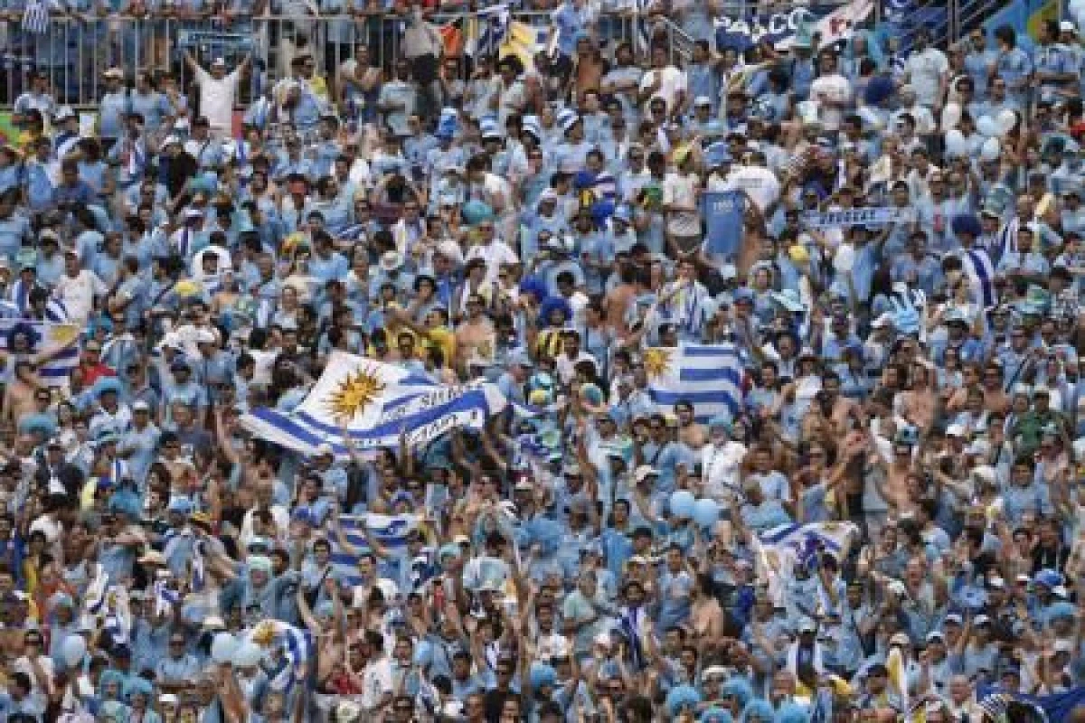 FOTBAL - CM 2014: URUGUAY A INVINS ITALIA CU 1-0 SI S-A CALIFICAT IN OPTIMI