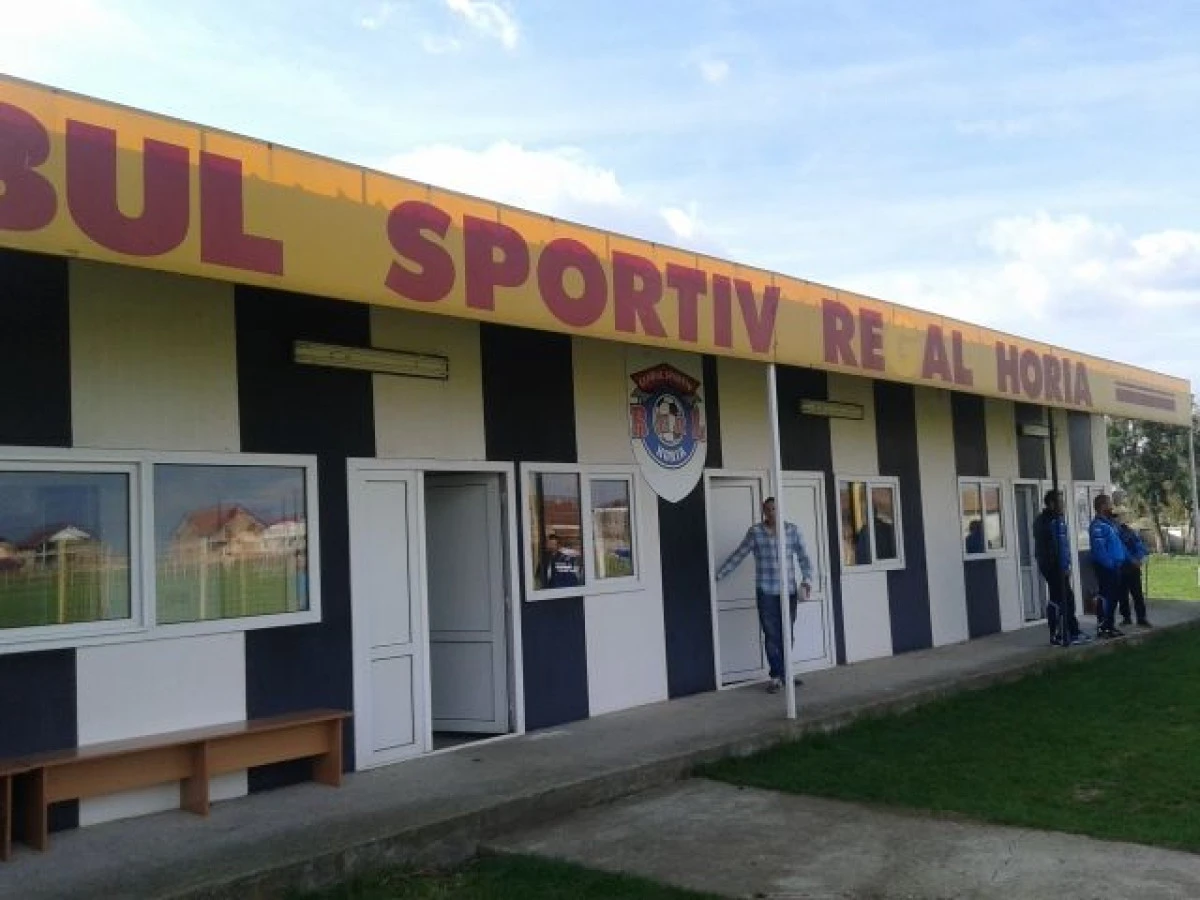 FOTBAL  ”REAL” SI.....”REGAL” DE GOLURI LA HORIA