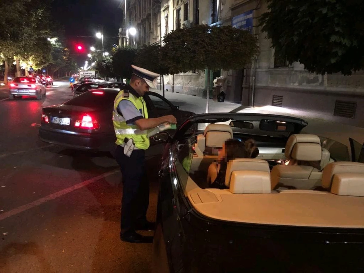 (FOTO) Acțiune de amploare a polițiștilor rutieri arădeni pentru depistarea șoferilor care se urcă băuți sau drogați la volan