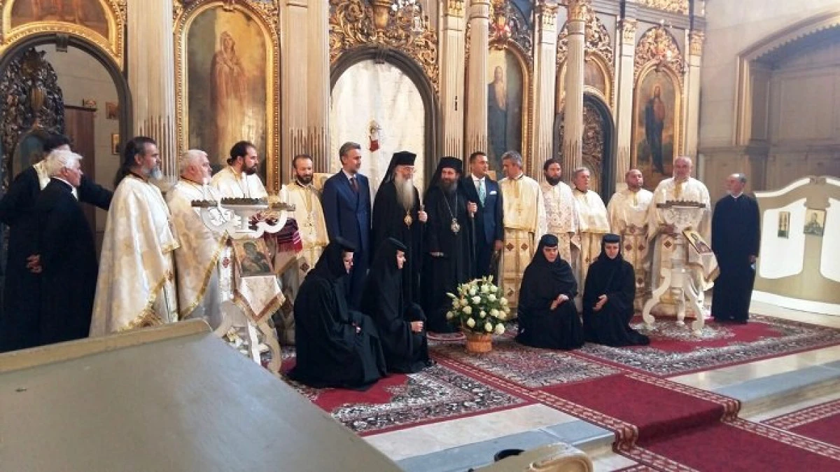 (FOTO) Aniversare arhierească şi inaugurare de lăcaş de cult românesc în Ungaria