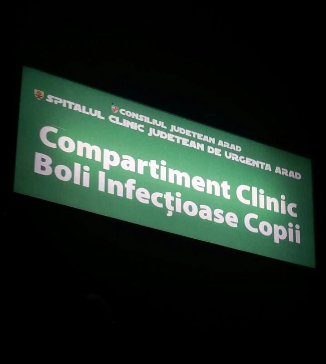 (FOTO) CONDIȚII INUMANE LA PEDIATRIA DE LA SPITALUL JUDEȚEAN