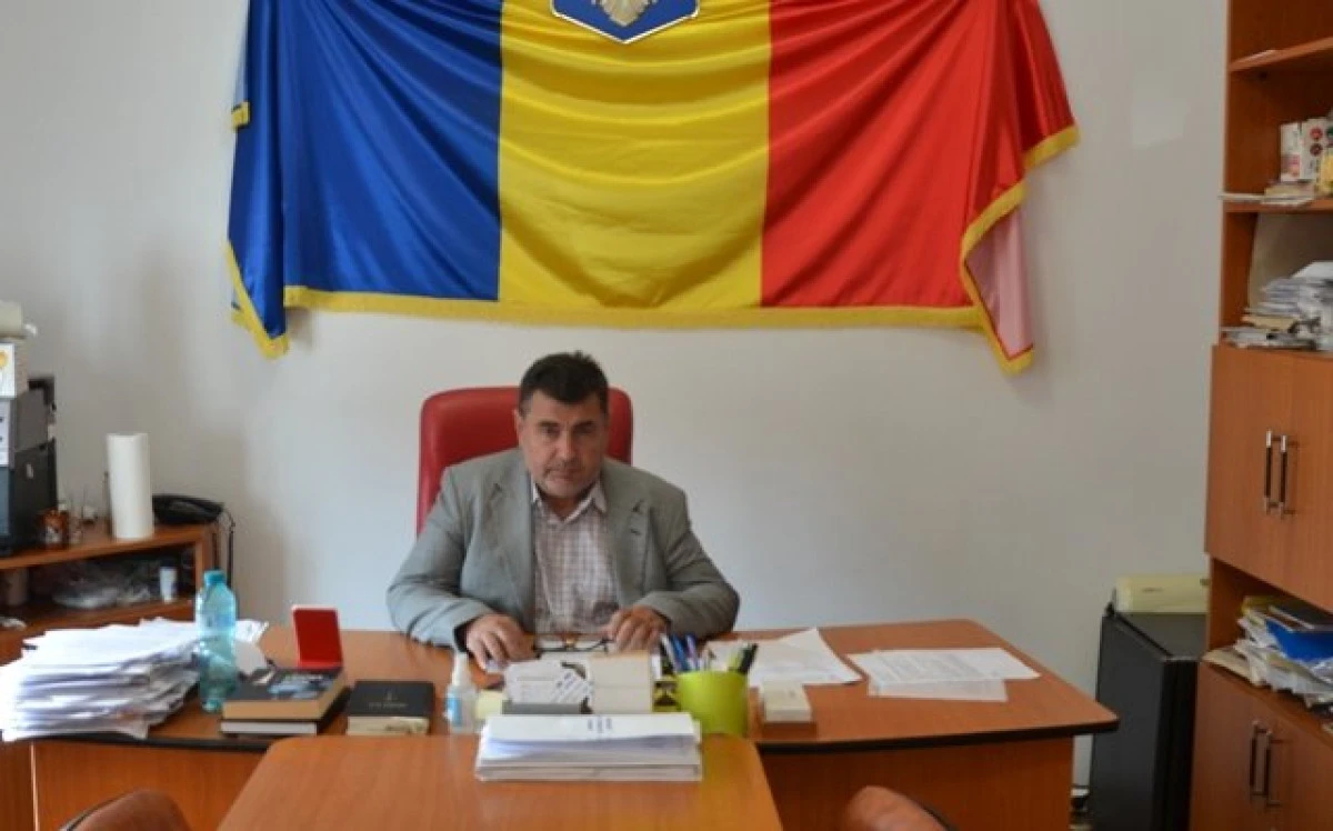(FOTO) Daniel Blaj, primarul comunei Gurahonț: „Voi asfalta acolo unde primarii care au fost înaintea mea nici nu au visat“