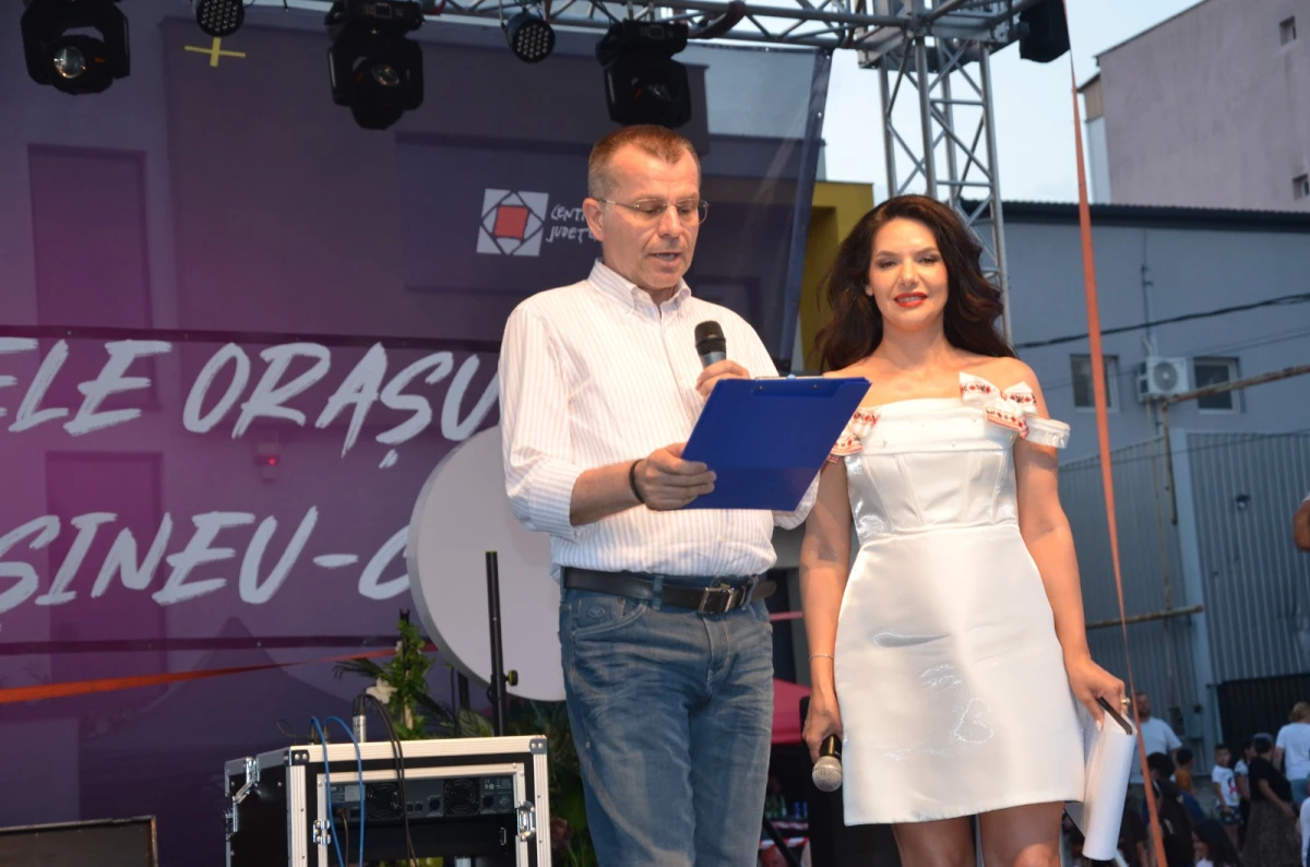 (FOTO) Două zile de foc, mii de oameni și un show de neuitat la Chișineu-Criș