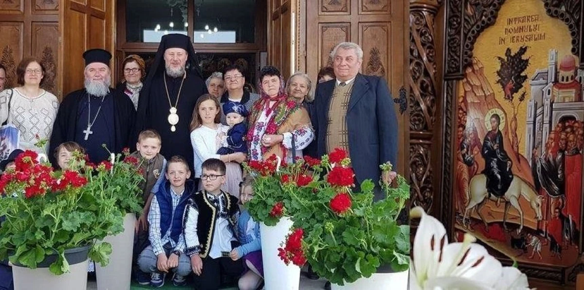 (FOTO) Duminica Floriilor. Parohia Grădiște II și-a serbat pentru prima dată hramul bisericii ”Intrarea Domnului în Ierusalim”