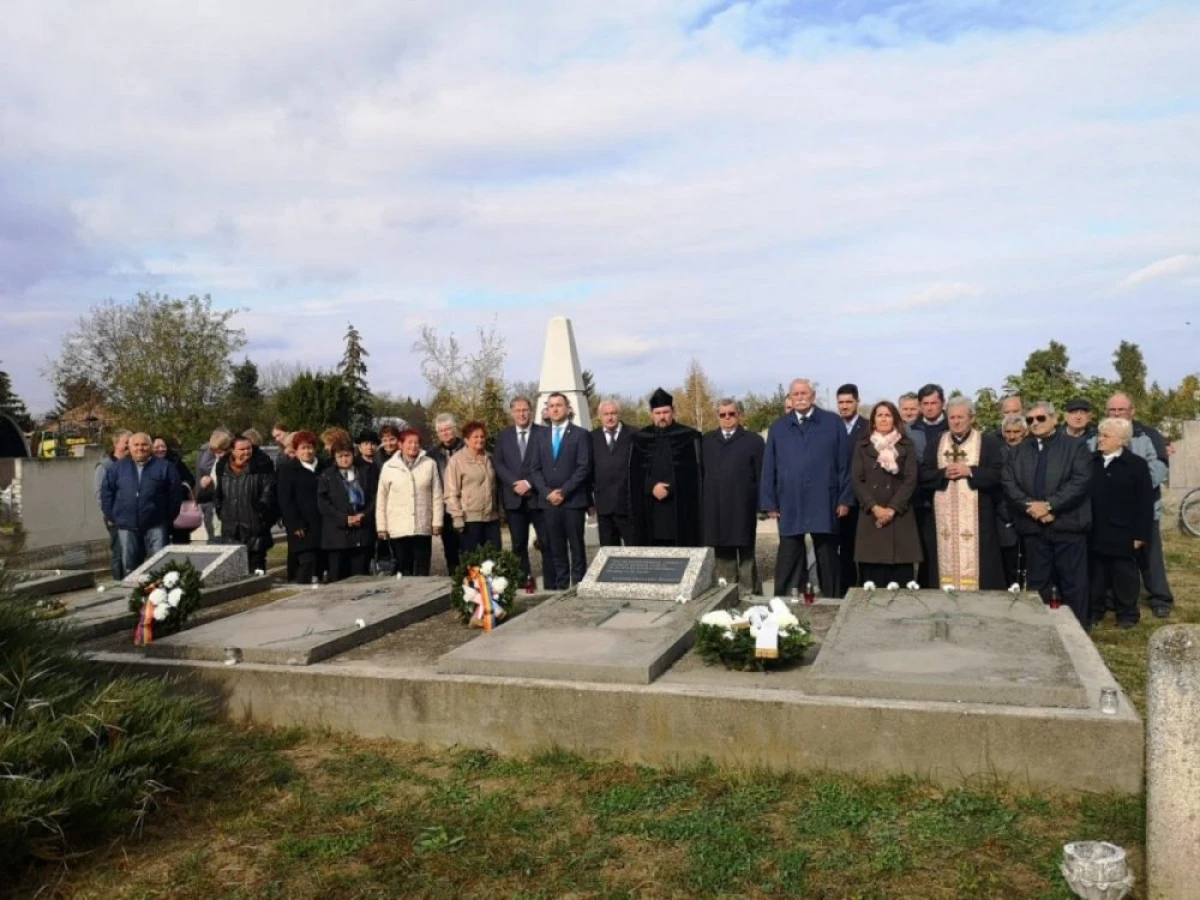 (FOTO) Eroii români, comemoraţi de "Ziua morţilor" în Ungaria 