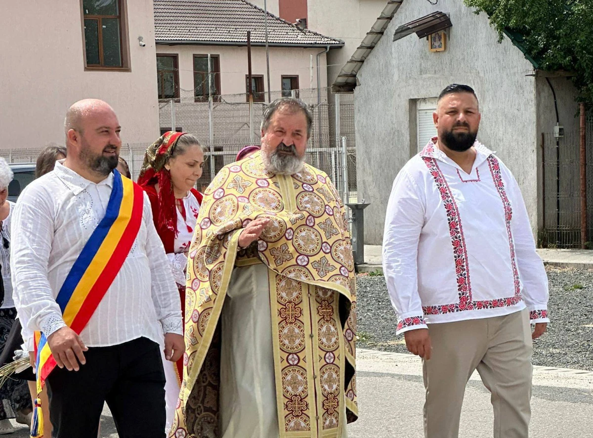 (FOTO) Felnăcanii au păstrat vie tradiția „Ieșitului la țarină” în a doua zi de Rusalii