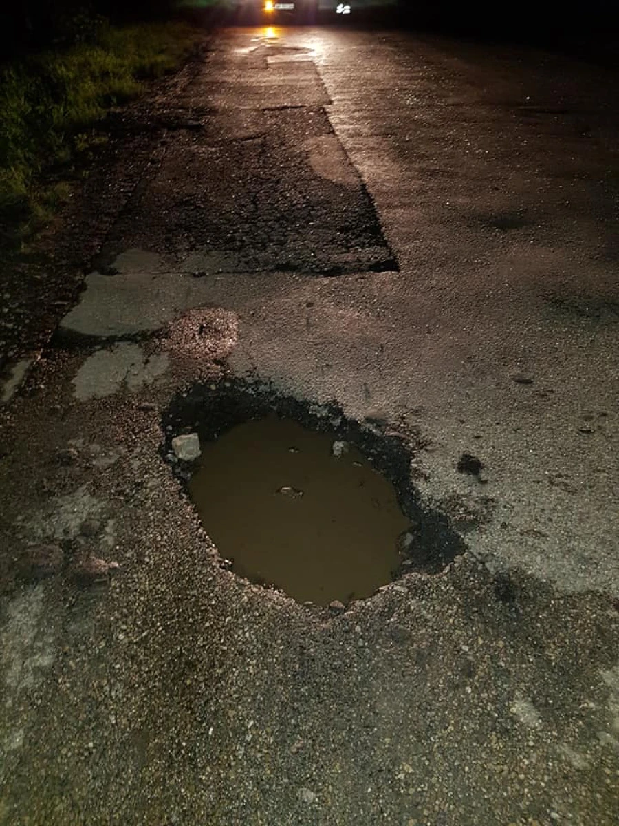 (FOTO) Gropile de pe Arad - Șiria fac noi victime