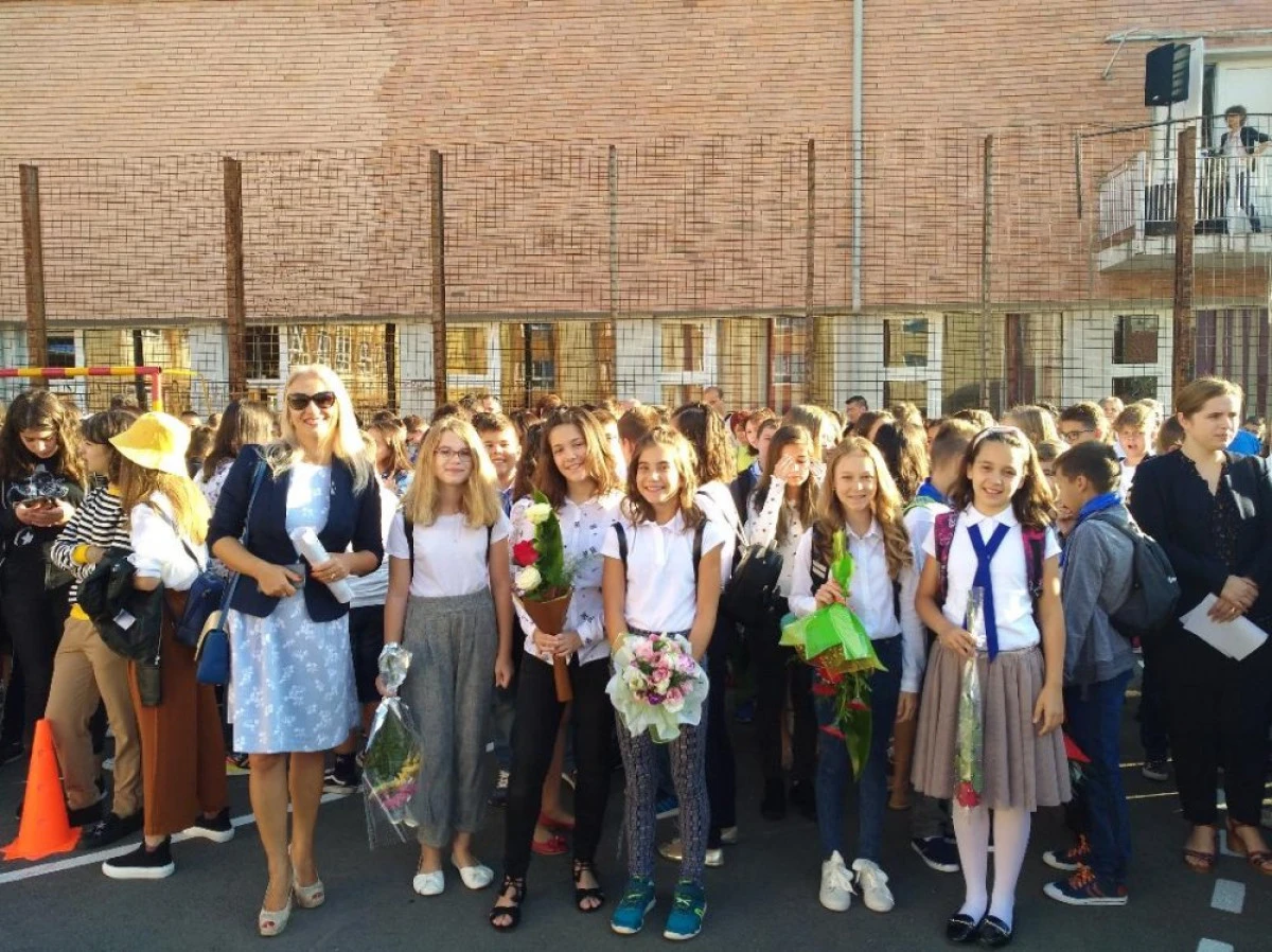 (FOTO) Început de an şcolar, la Şcoala Gimnazială ,,Aurel Vlaicu” Arad