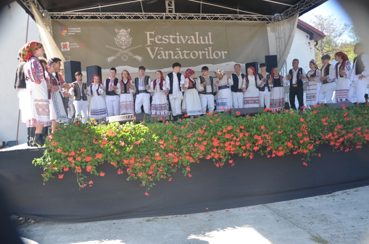 (FOTO) Lipova a găzduit a treia ediție a Festivalului Vânătorilor